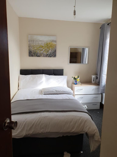 Bedroom, No10, Oldham