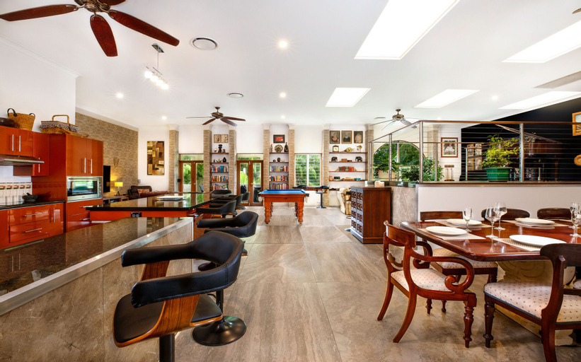 The Penthouse Port Douglas, Douglas