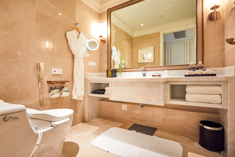 Bathroom 5, Radisson Collection Hotel Xing Guo Shanghai, Shanghai
