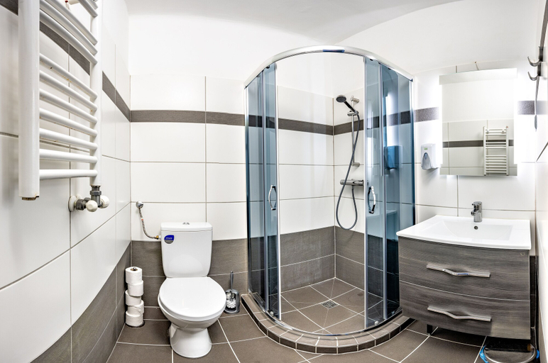 Bathroom 5, Island Hostel - Adults only, Budapesti