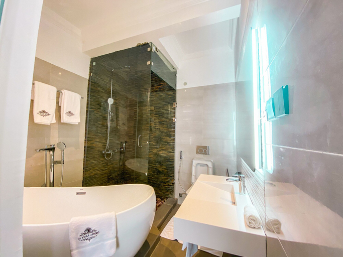 Bathroom 3, La Villa Aphro Ghana, Awutu Efutu Senya