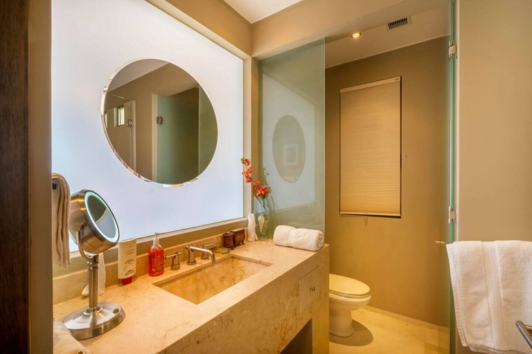 Bathroom 3, Villa Alegria, La Paz