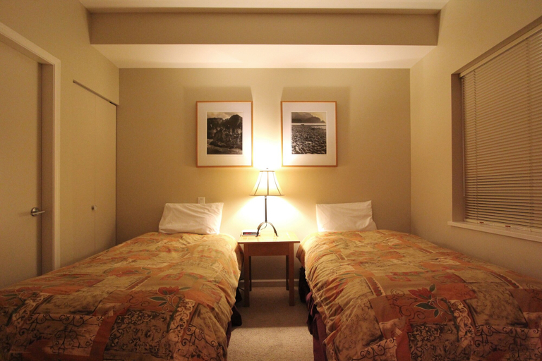 Bedroom 2, Tyndall Stone by Whistler Retreats, Squamish-Lillooet