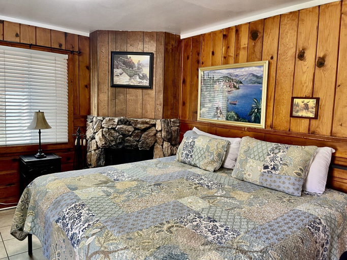 Bedroom 2, Bear Creek Resort, San Bernardino