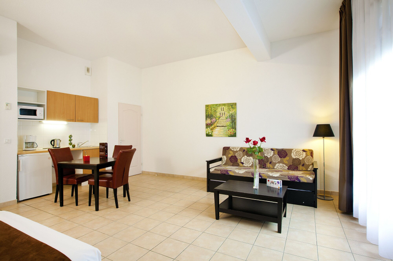 Dining Room 6