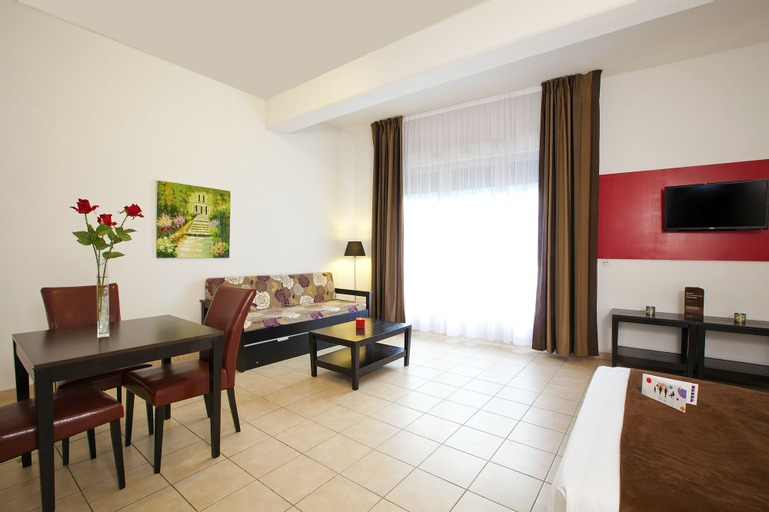 Dining Room 7