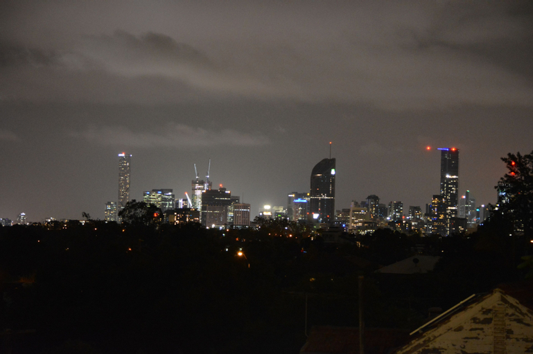 Exterior & Views 4