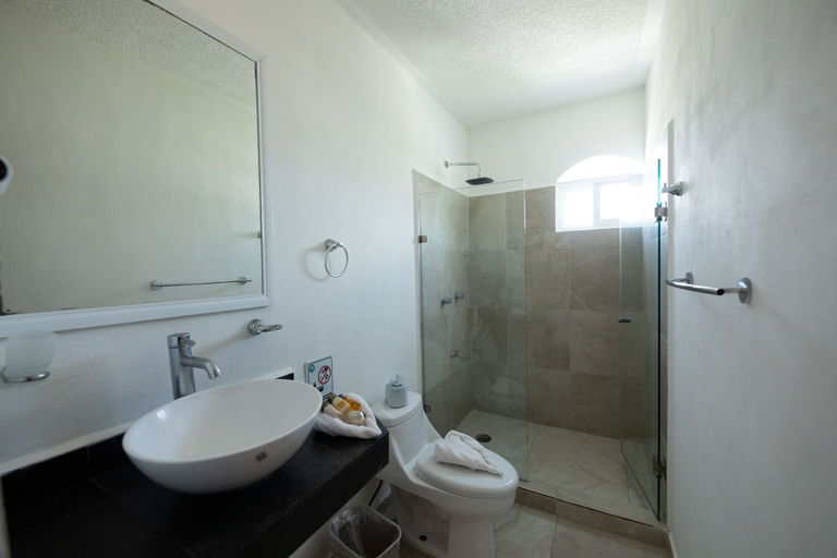 Bathroom 5, Hotel & Beach Club Ojo de Agua, Benito Juárez