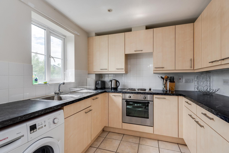 Others 4, Modern 2 Bedroom Apartment in Popular Jericho, Oxfordshire