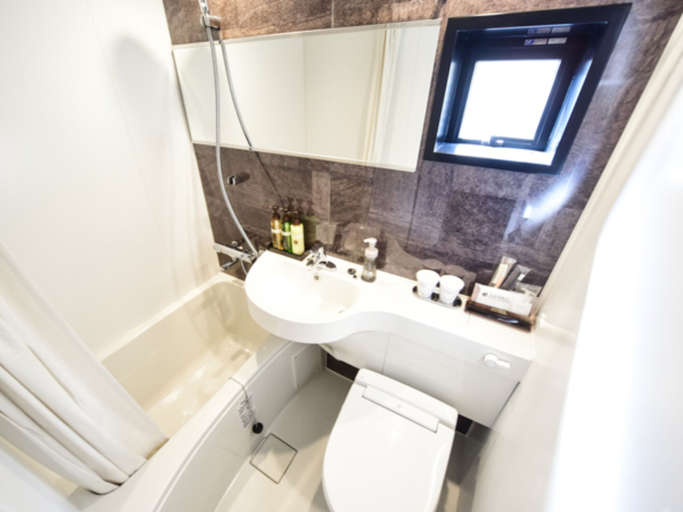 Bathroom 5, Hotel LiVEMAX Hakataeki Minami, Fukuoka
