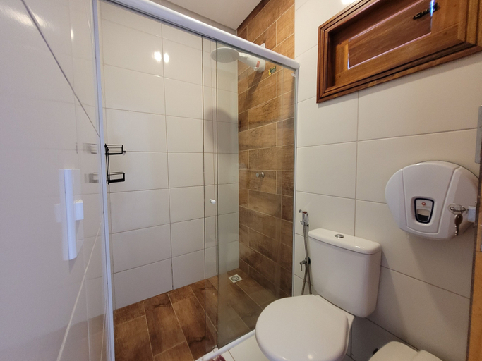 Bathroom 3, Pousada Vila Cajuína - Parnaíba, Parnaíba