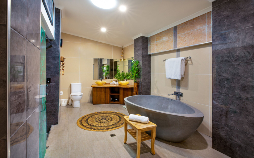 Bathroom 4, The Penthouse Port Douglas, Douglas