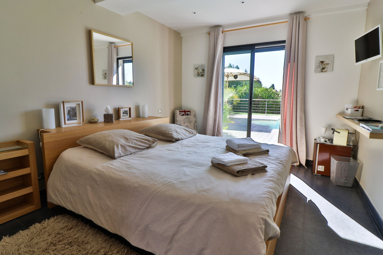 Bedroom 4, La Villa Louancelie, Var