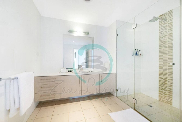 Bedroom 4, ZEN LUXURY 2-STORY Penthouse Mindal View, City - Inner