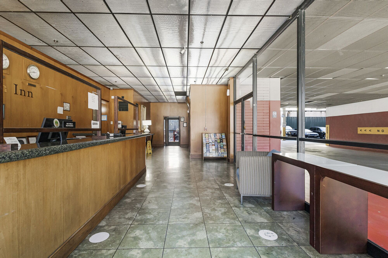 Public Area 3, Jack London Inn, Alameda