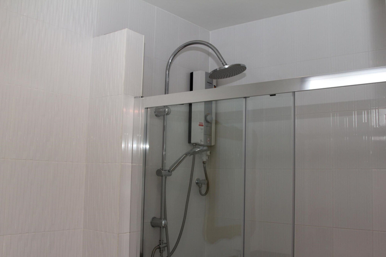 Bathroom 4, BS Airport at Phuket, Phuket Island