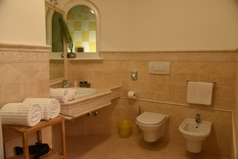 Bathroom 4, Villa Quercia, Trento