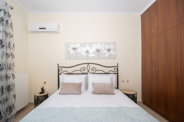 Bedroom 2, Green Lagoon, Ionian Islands