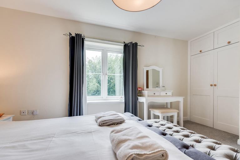 Others 5, Modern 2 Bedroom Apartment in Popular Jericho, Oxfordshire