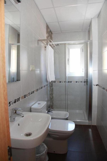 Bathroom 4, Hostal Doña Manuela, Málaga