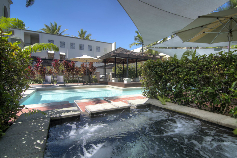 Sport & Beauty 3, The Penthouse Port Douglas, Douglas