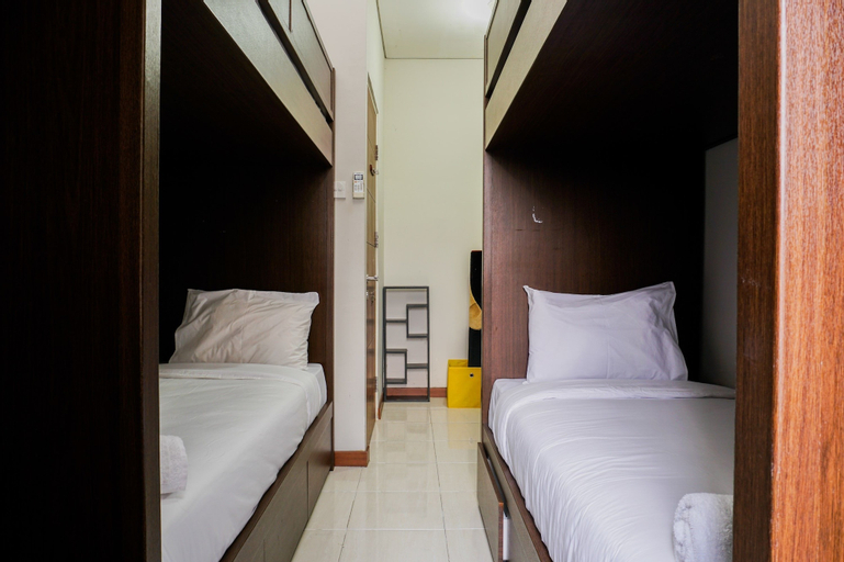 Bedroom 14