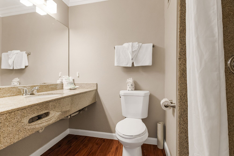 Bathroom 5, Jack London Inn, Alameda