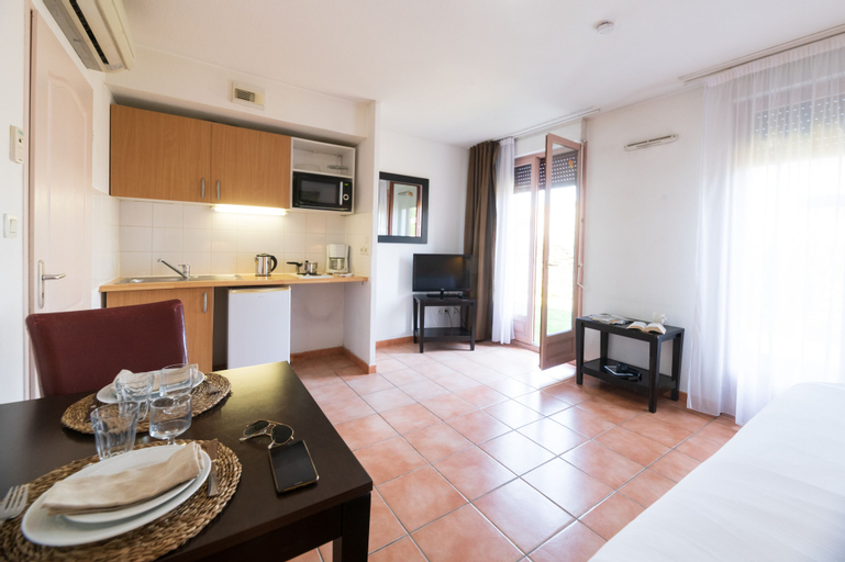 Dining Room 4