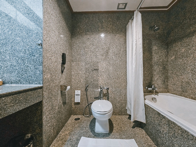 Bedroom 5, Twin Lotus Hotel, Muang Nakhon Si Thammarat