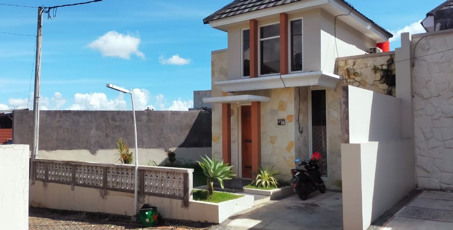 Exterior & Views 1, Villa Pesona 33 Batu, Malang