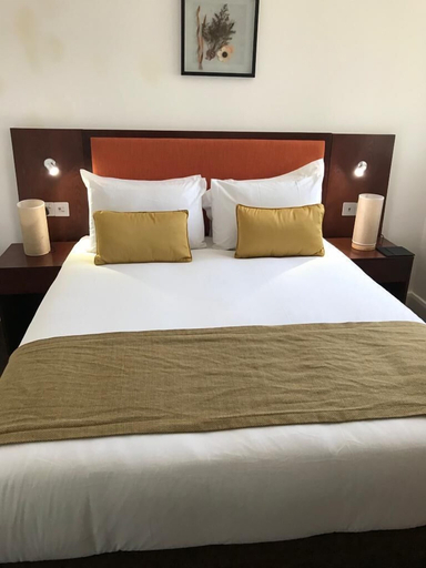 Bedroom 2, Blackpool Pier Hotel, Blackpool