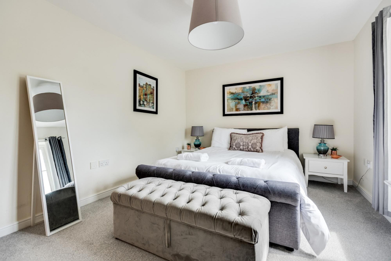 Others 2, Modern 2 Bedroom Apartment in Popular Jericho, Oxfordshire