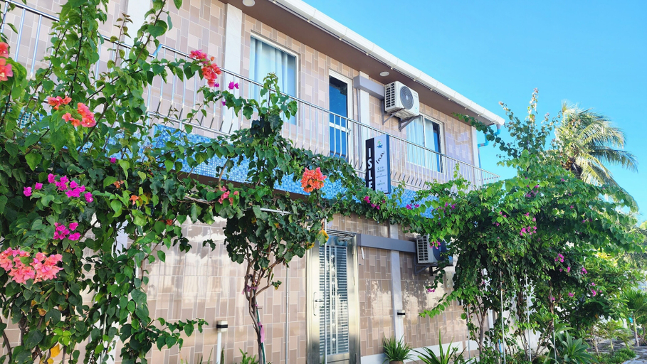 Exterior & Views 2, Isle inn