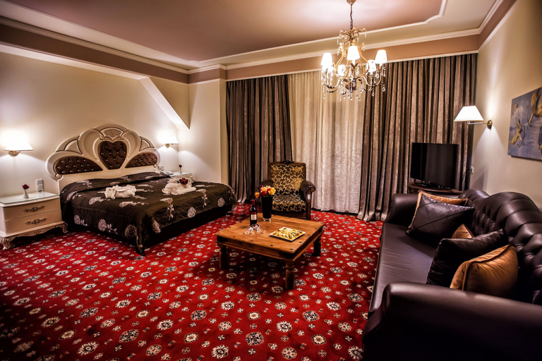 Bedroom 5, Kouros Hotel, East Macedonia and Thrace