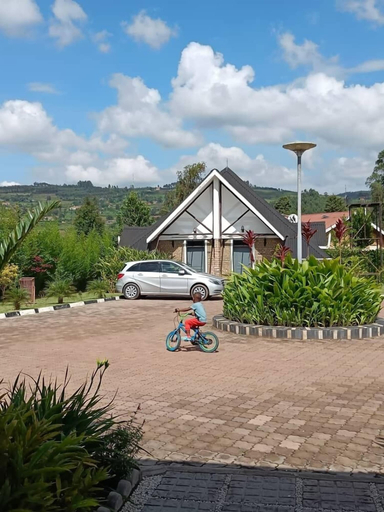 Exterior & Views 2, Kabale Safari Club, Kabale