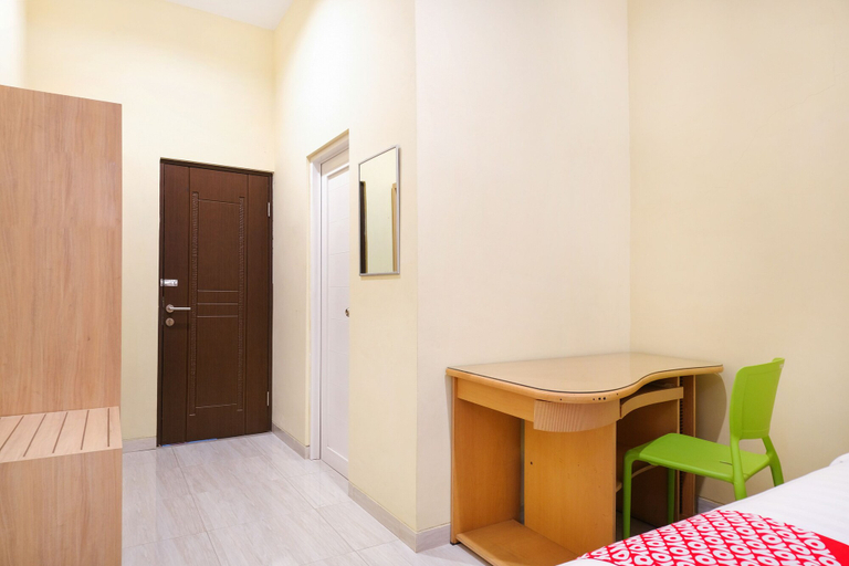 Bedroom 5, Hotel O DeHome Family, Sleman