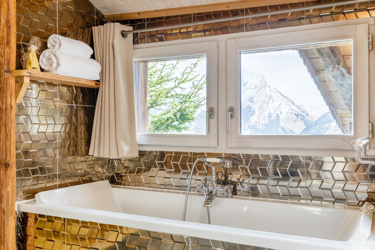 Bathroom 4, Le Hameau de mon Père, Haute-Savoie