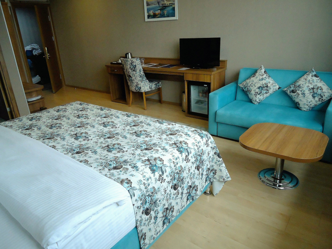 Bedroom 2, Golden Lounge Hotel, Tuzla