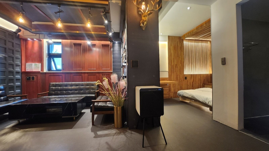 Others 5, K hotel, Gyeyang