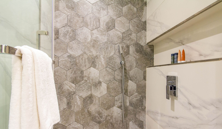 Bathroom 4, Mag318 by Bespoke Holiday Homes - Luxurious Studio Apartments, Dubai