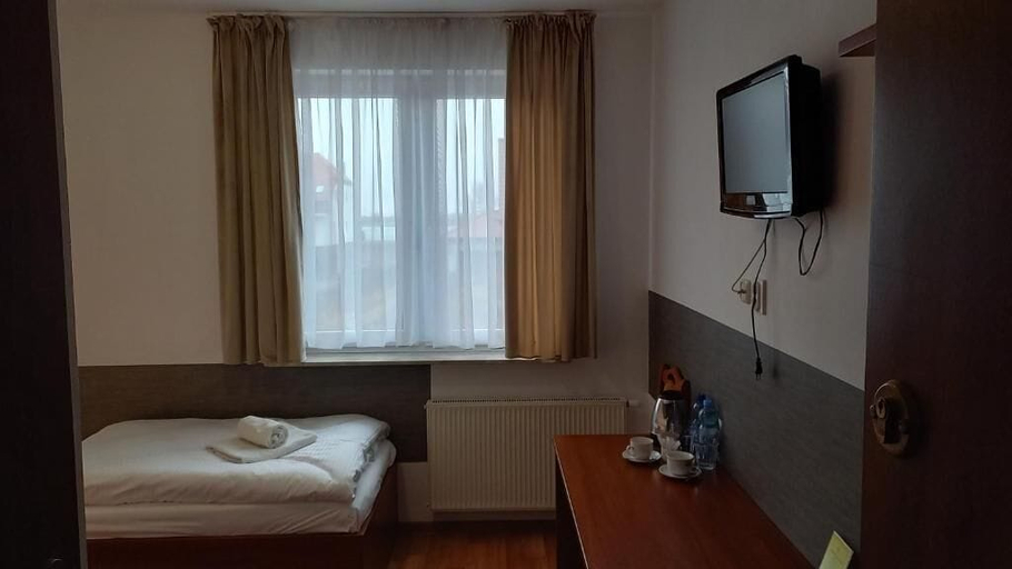 Bedroom 3, EndHotel, Środa Śląska