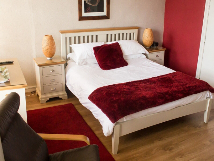 Bedroom 2, The Ship, Essex