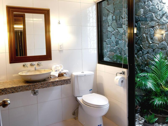 Bathroom 3, Chali Resort and Conference Center, Cagayan de Oro City