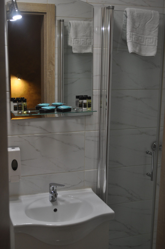 Bathroom 3, Hotel Kastel, Pančevo