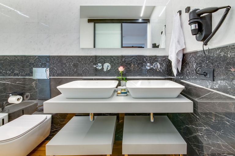 Bathroom 3, RoccaRegina Hotel, Agrigento