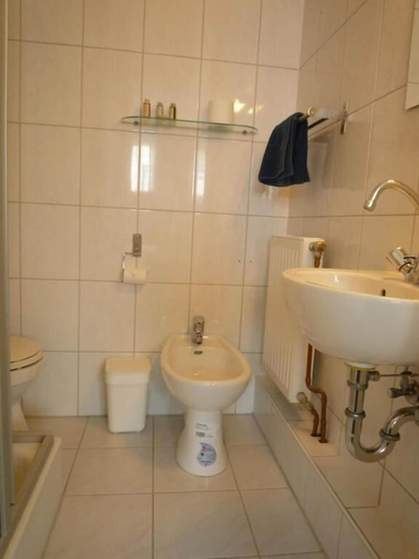 Bathroom 5, Gasthaus Hotel Bremen, Bremen