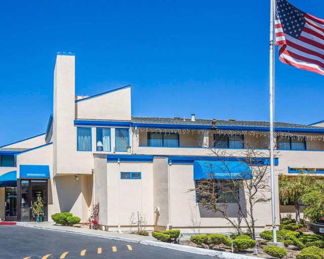 Others 5, Bay Breeze Hotel , Monterey