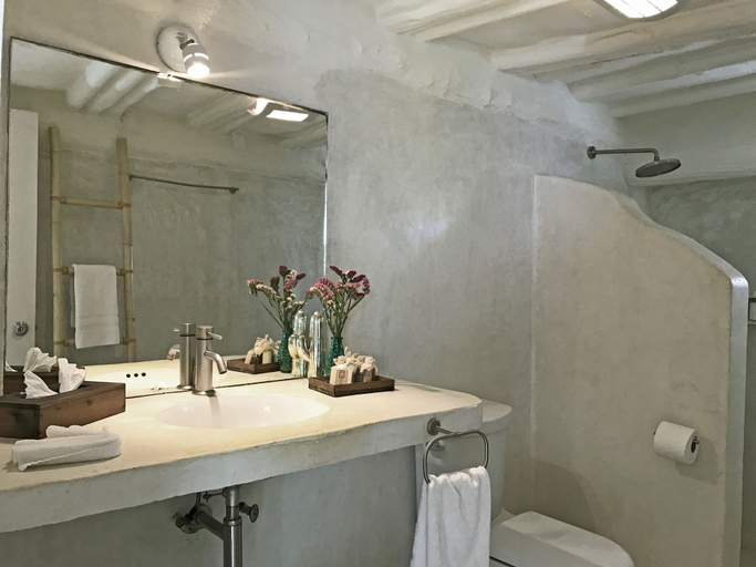 Bathroom 4, Coco Unlimited, Cozumel