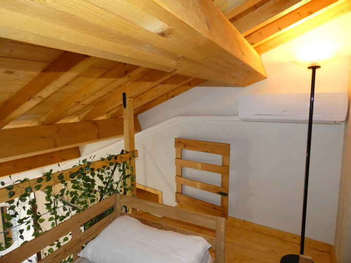 Scappo In Umbria, Il Vicoletto, Terni
