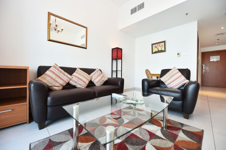 Living area 3, 1BR Apartment Stunning Marina View - MVT, Dubai
